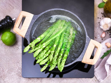 Weisser und grüner Spargel Kochdauer